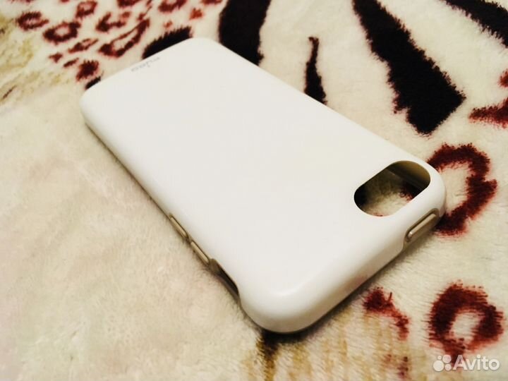 Белый итальянский чехол бампер Puro для iPhone 5C