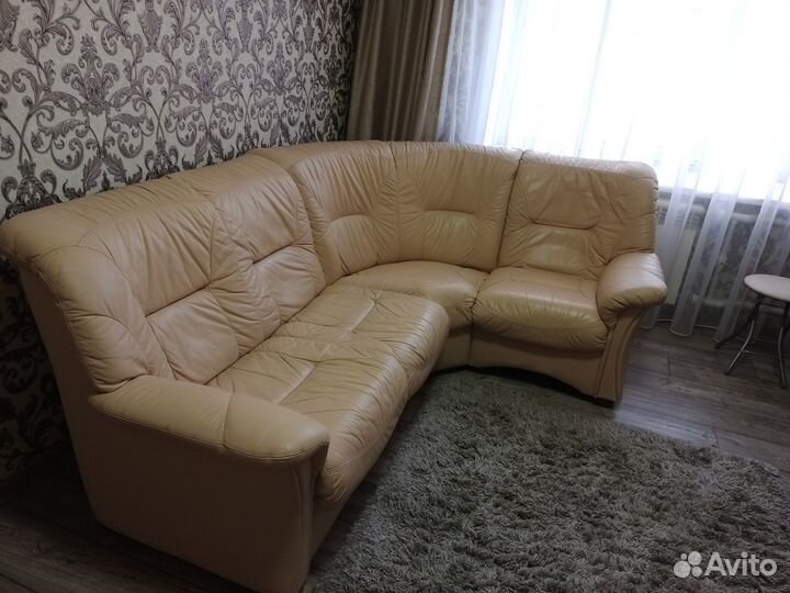 Продам кожаный угловой диван б/у пр-во Финляндия