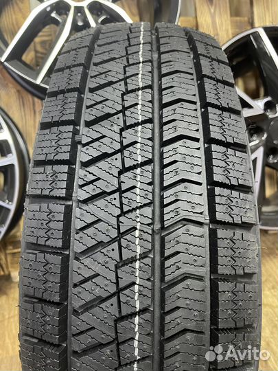 Bridgestone Blizzak Ice 175/65 R15 84T