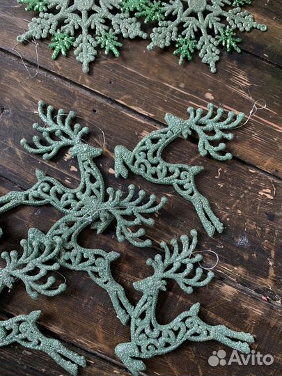 Новогодние игрушки