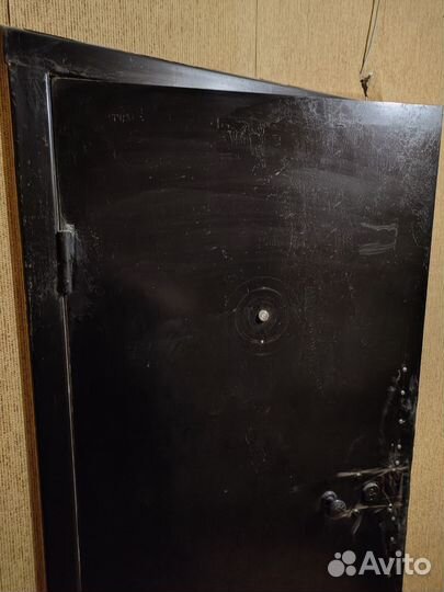 Дверь входная металлическая