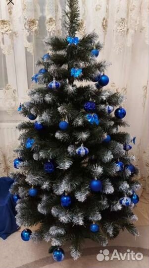 Елка искусственная заснеженная литая