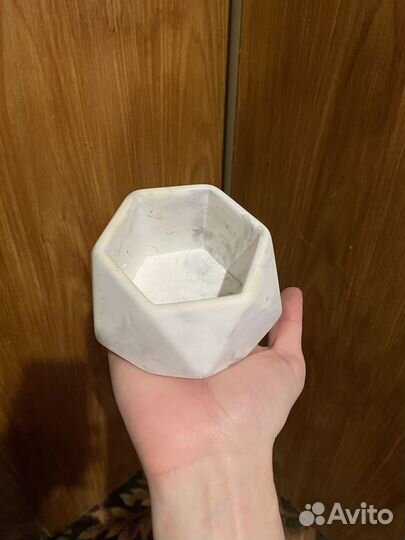 Гипсовое кашпо