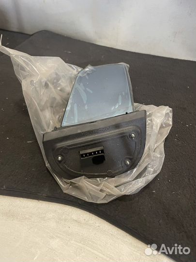 Зеркало боковое правое Mercedes Benz W202 W210