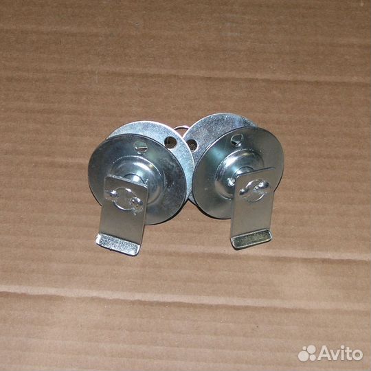 Замок дверки инструментального ящика в сб (птимаш)