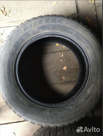 Bridgestone Blizzak WS-60 235/60 R16 100R