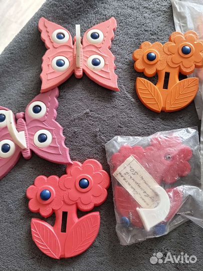 Крючки и штекер декоративные