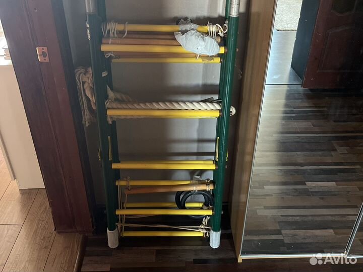 Шведская стенка с турником