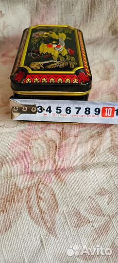 Жестяная банка из под чая