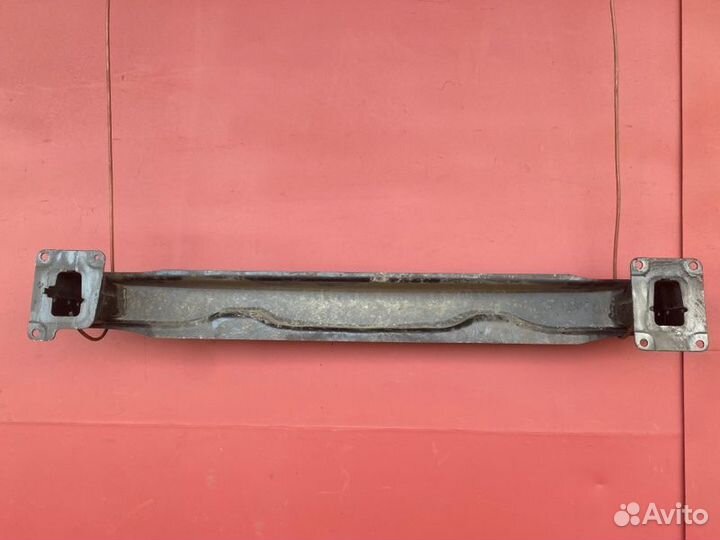 Усилитель бампера задний Vw Tiguan BWK 2008