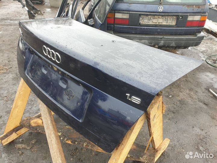 Крышка багажника Хлопушка Audi A4 B5 Ауди а4 б5