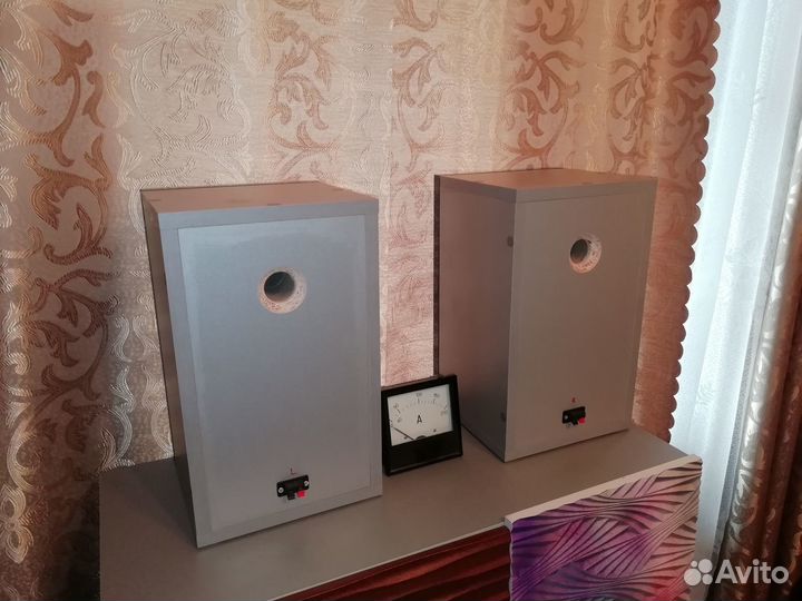 Полочная акустика