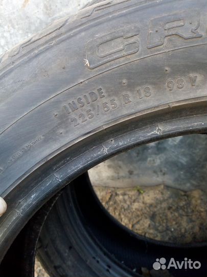 Continental CrossContact UHP E 225/55 R18 98V