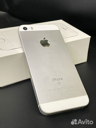 iPhone SE, 32 ГБ