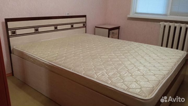 Кровать с матрасом бу 160*200