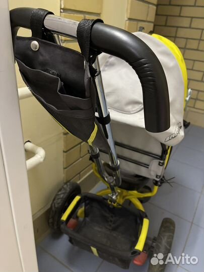 Детский трехколесный велосипед с ручкой бу