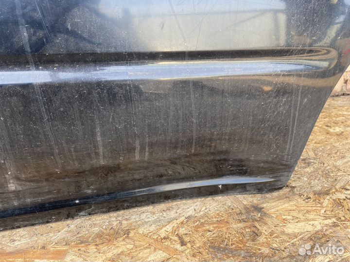 Задняя левая дверь Ford Explorer 1