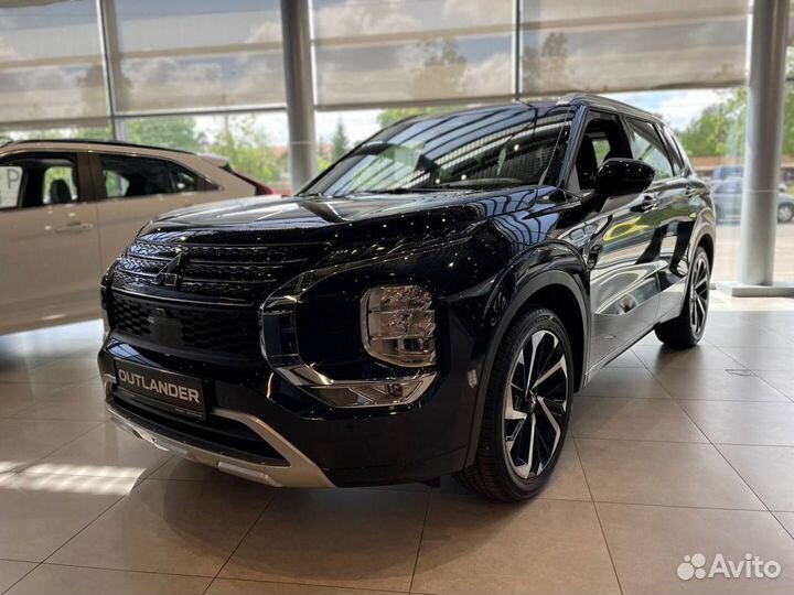 Mitsubishi Outlander 2.5 CVT, 2023