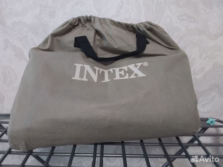 Надувной матрас с насосом intex