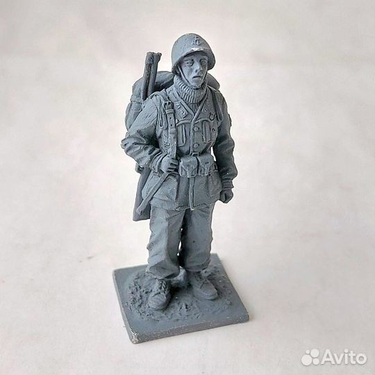 Фигурки из белого металла (54 и 60 мм)