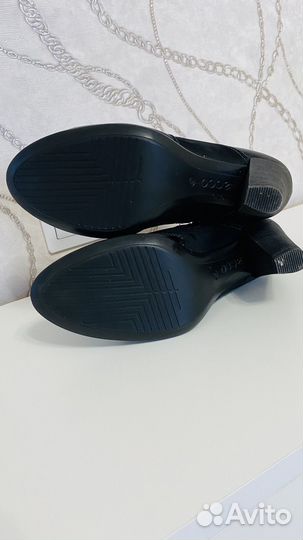 Сапоги женские 38,39