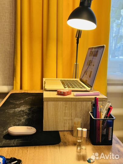 Полка для ноутбука/монитора