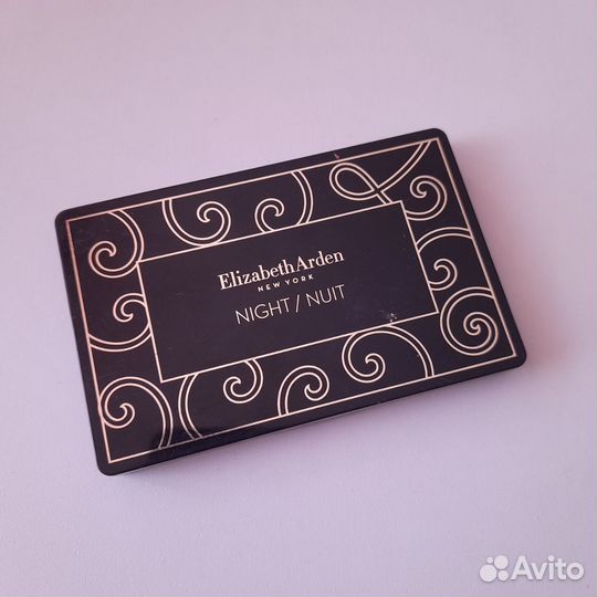 Тени для век Elizabeth Arden