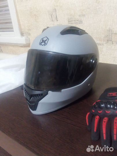 Продам мотошлем