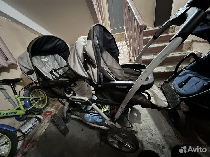 Коляска для двойни или погодок