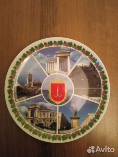Крымская сувенирная тарелка