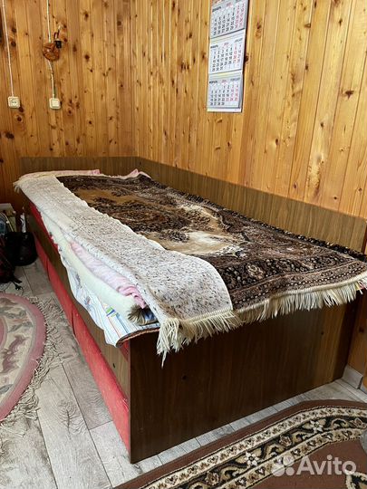 Диван отличный, в идеальном состоянии
