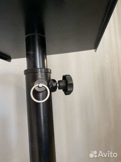 Подставка для студийных мониторов