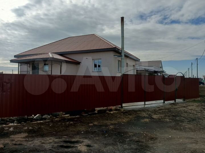 Дом 208 м² на участке 9,7 сот.