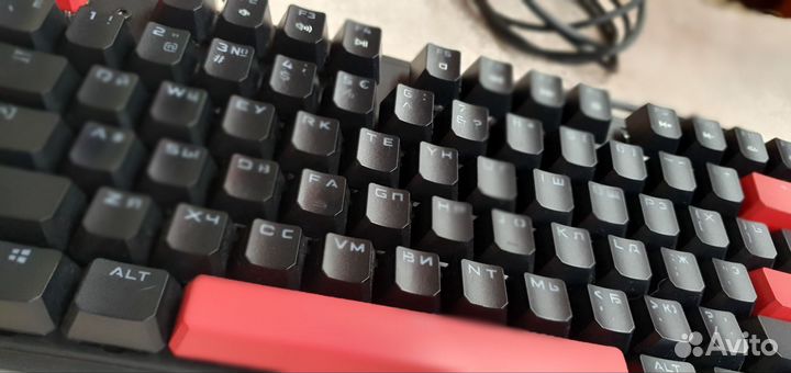 Игровая клавиатура и мышь в подарок