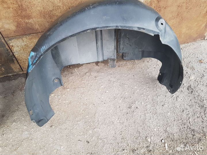 Подкрылок задний левый Skoda Octavia tour a4