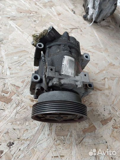 Компрессор кондиционера Renault Logan, sandero