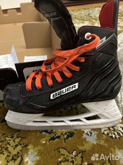 Хоккейные коньки bauer