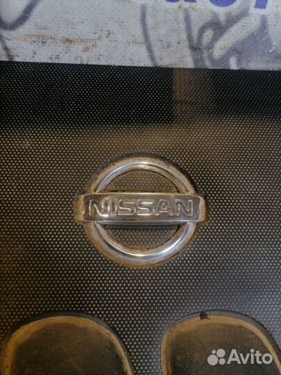 Декоративная крышка двс Nissan X-Trail T31