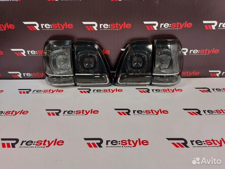 Стопы Toyota Land Cruiser 100 дымчатые T1826