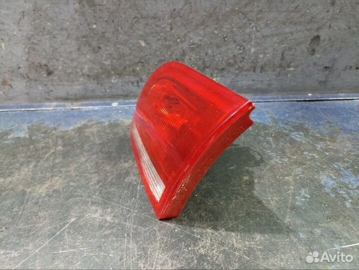 Фонарь багажника правый Audi A3 8P