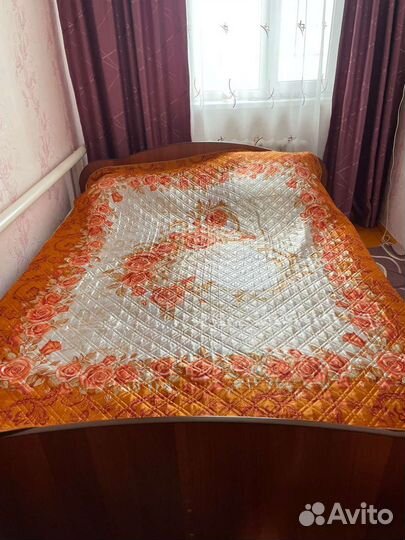 Кровать с матрасом 160*200