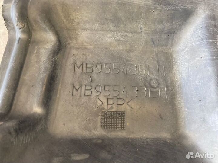 Пыльник Volvo S40 2.0 1995-1999