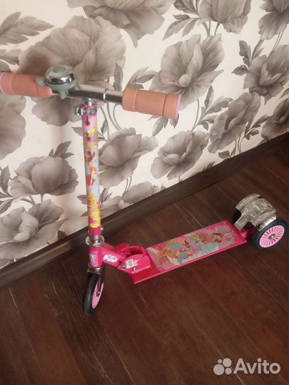 Самокат HOT wheels