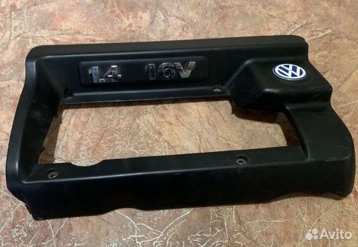 Накладка на двигатель Volkswagen Golf 4 1.4