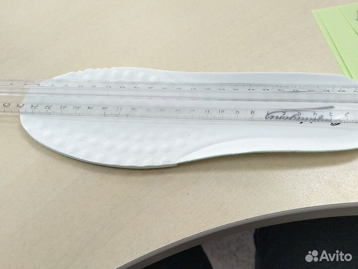 Кроссовки женские 38 размер новые