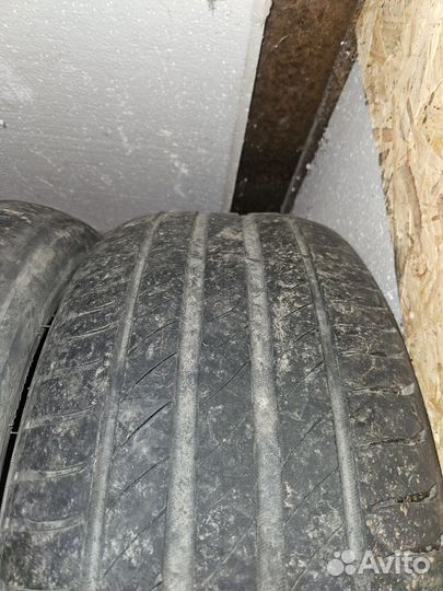 Michelin Primacy 4 235/45 R17