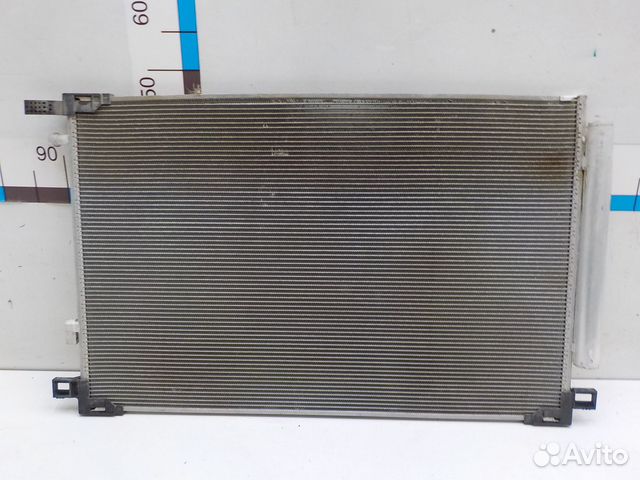 Радиатор кондиционера на Toyota RAV-4