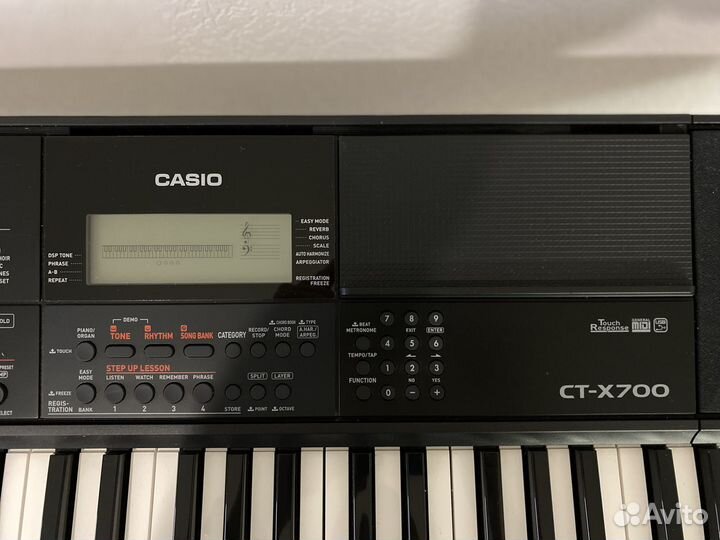 Синтезатор Casio CT-X700