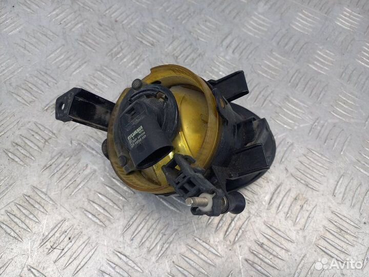 Фара противотуманная левая передняя Volkswagen