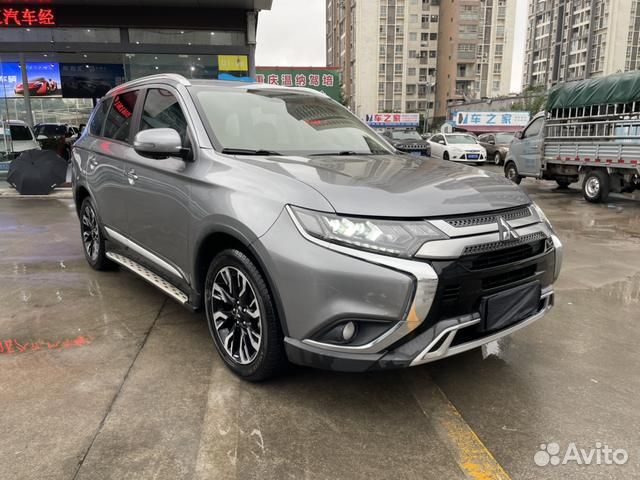 Mitsubishi Outlander 2.4 CVT, 2019, 83 300 км